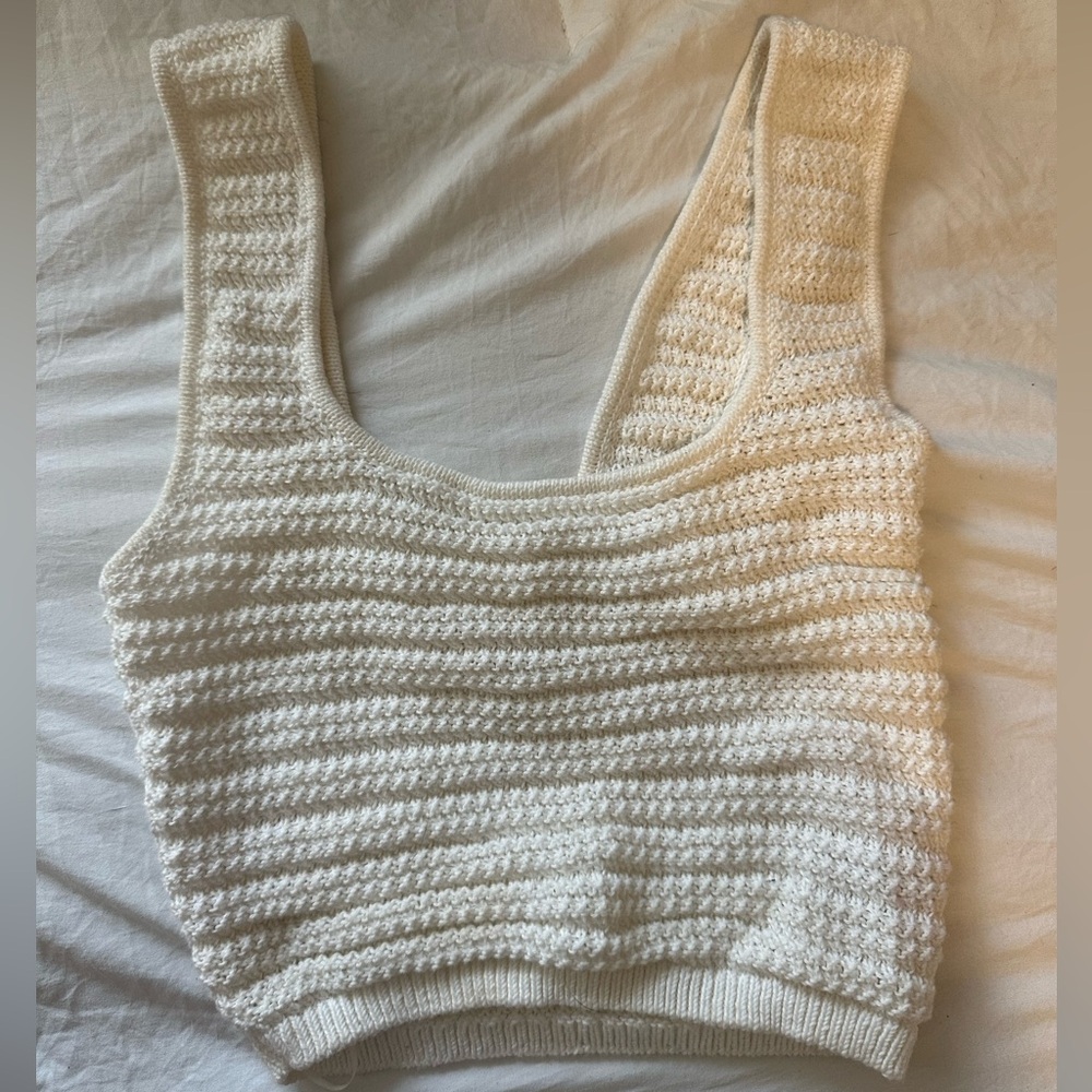 Knot crop tank